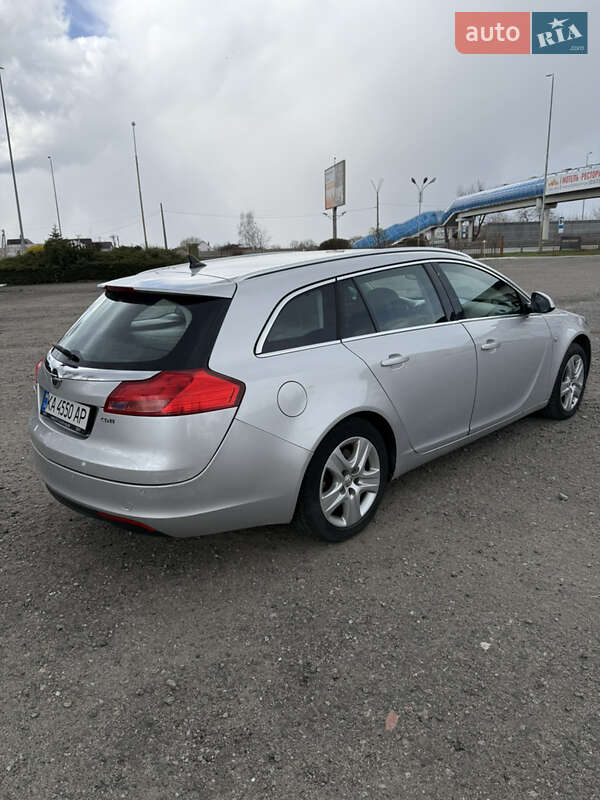 Універсал Opel Insignia 2010 в Василькові