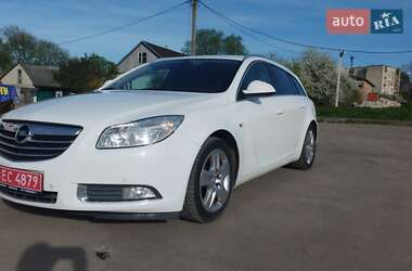 Универсал Opel Insignia 2011 в 