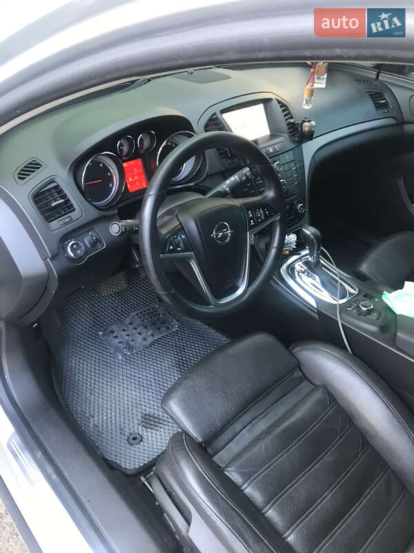 Універсал Opel Insignia 2012 в Хмельницькому