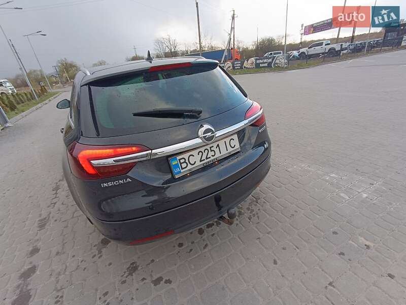 Универсал Opel Insignia 2014 в Львове