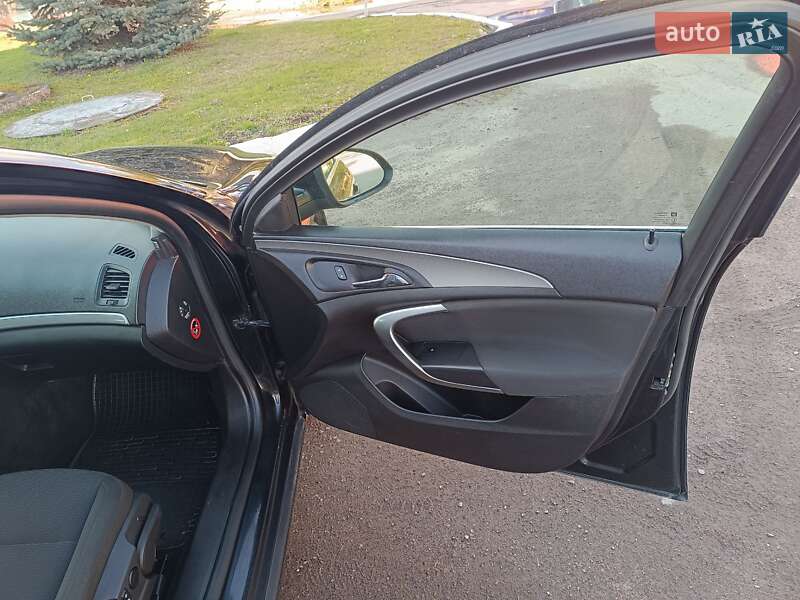 Универсал Opel Insignia 2014 в Львове