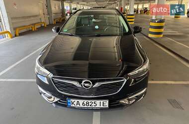 Универсал Opel Insignia 2018 в 