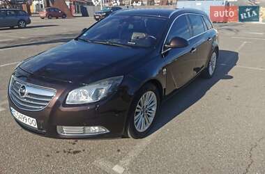 Универсал Opel Insignia 2012 в 