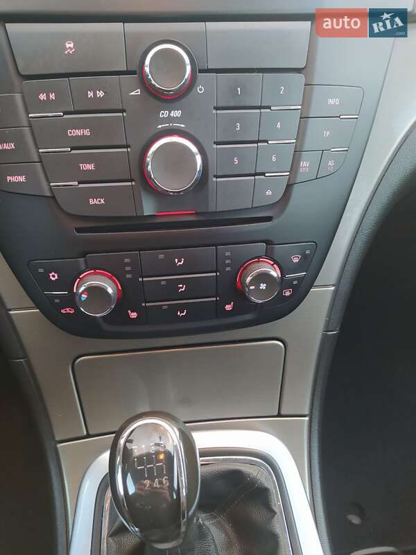 Універсал Opel Insignia 2012 в Дубні