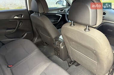 Универсал Opel Insignia 2011 в 