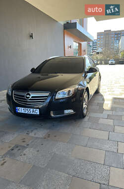 Универсал Opel Insignia 2011 в 