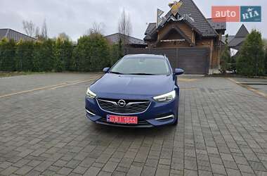 Универсал Opel Insignia 2020 в 