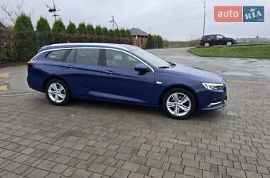 Универсал Opel Insignia 2020 в 