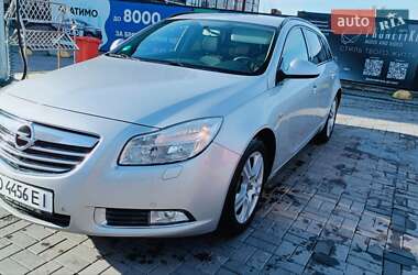 Универсал Opel Insignia 2012 в 