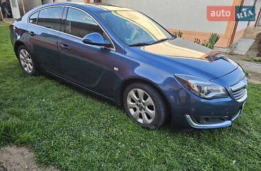 Седан Opel Insignia 2015 в 