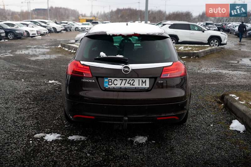 Універсал Opel Insignia 2012 в 