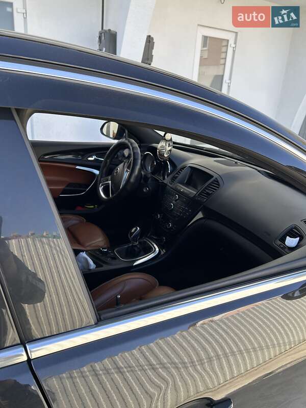 Лифтбек Opel Insignia 2010 в Черкассах