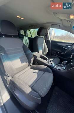 Универсал Opel Insignia 2011 в 