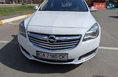 Универсал Opel Insignia 2014 в 