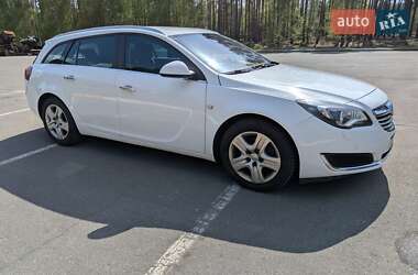Универсал Opel Insignia 2014 в 