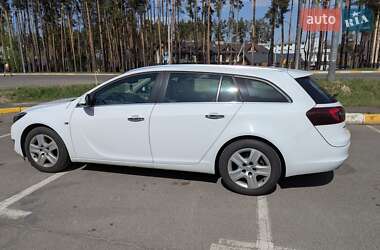 Универсал Opel Insignia 2014 в 