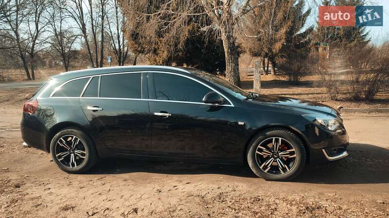 Універсал Opel Insignia 2016 в Конотопі