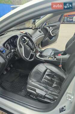 Седан Opel Insignia 2010 в 