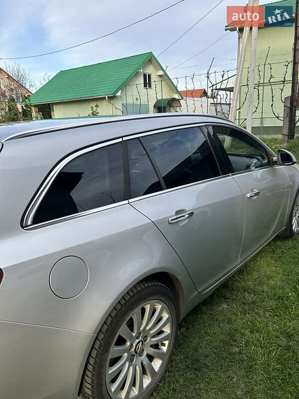 Универсал Opel Insignia 2010 в Коломые