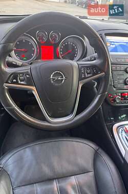 Універсал Opel Insignia 2013 в 