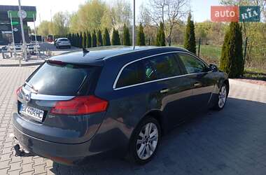 Универсал Opel Insignia 2009 в 