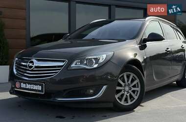 Универсал Opel Insignia 2014 в 