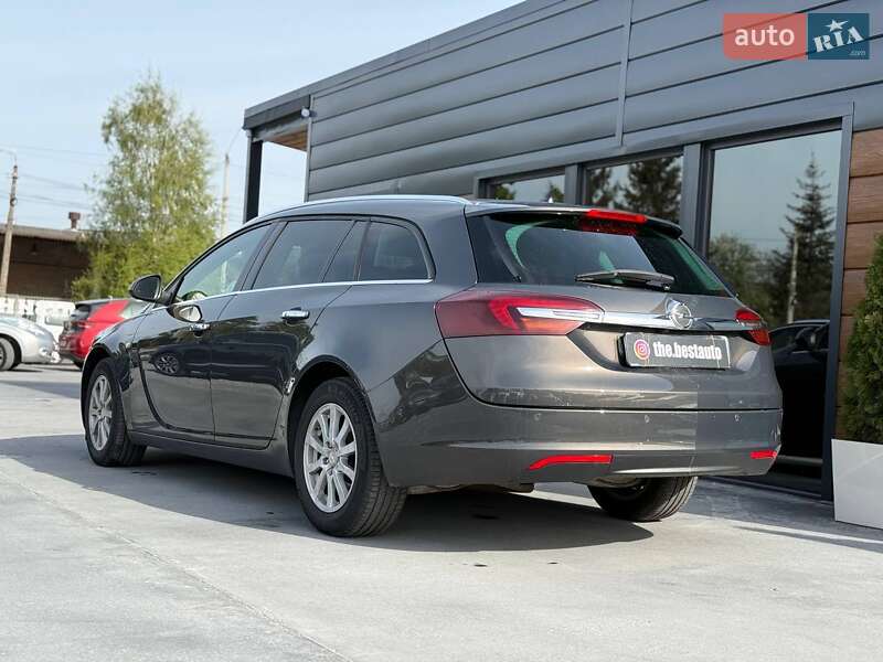 Универсал Opel Insignia 2014 в Ровно