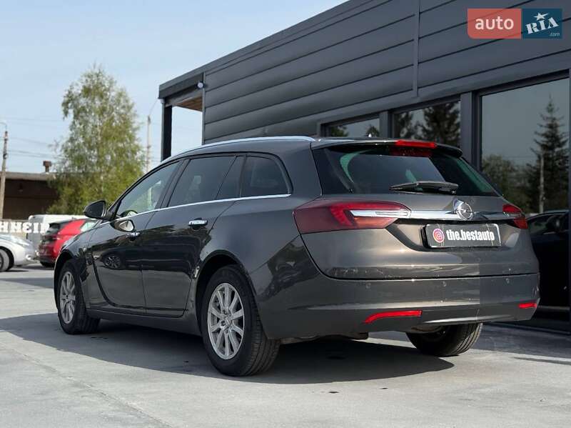 Универсал Opel Insignia 2014 в Ровно