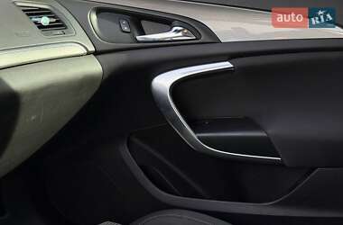 Универсал Opel Insignia 2014 в 
