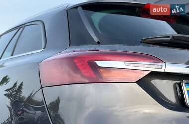 Универсал Opel Insignia 2014 в 
