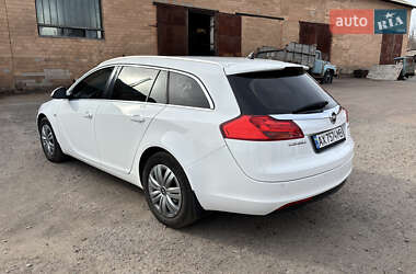 Универсал Opel Insignia 2010 в 