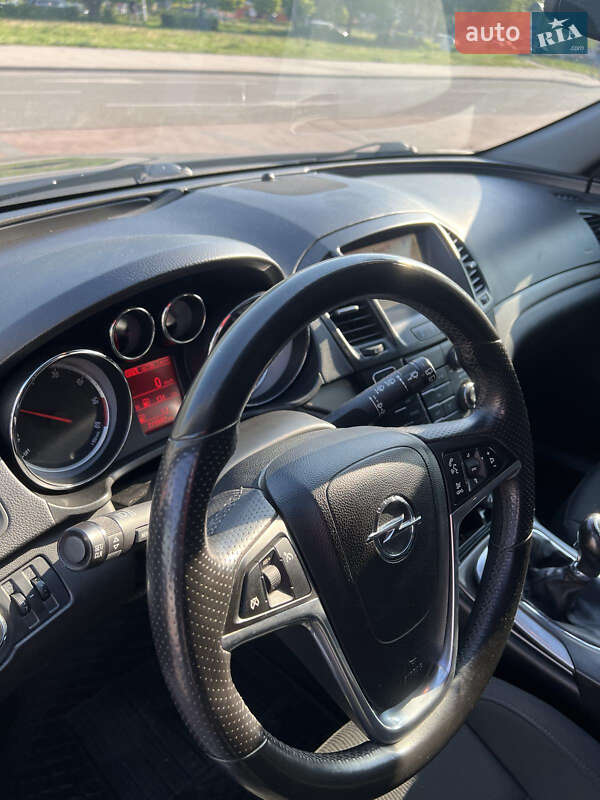 Универсал Opel Insignia 2013 в Ивано-Франковске