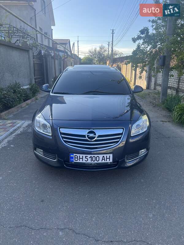 Opel Insignia 2011