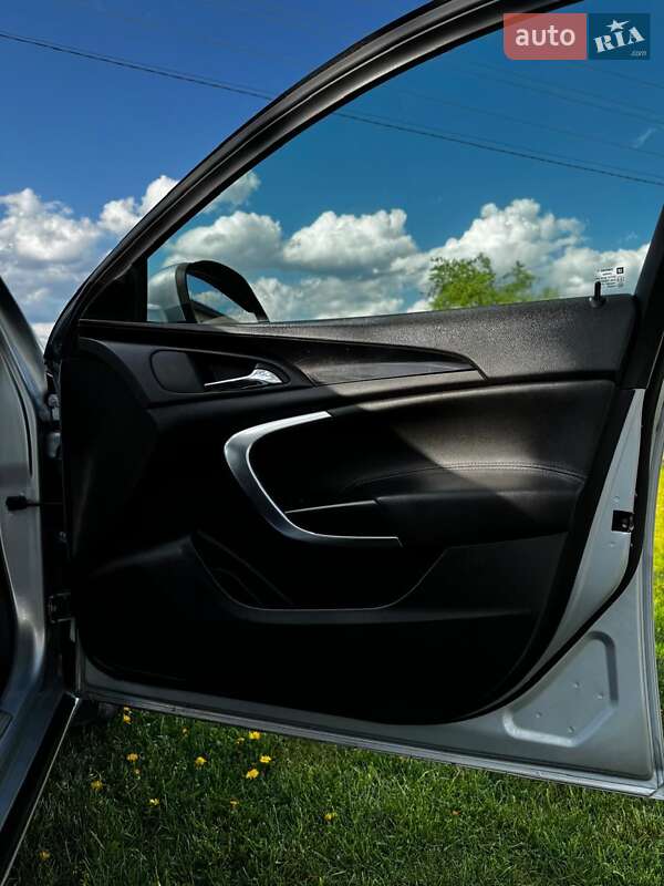 Универсал Opel Insignia 2013 в Маневичах