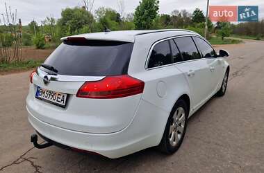 Универсал Opel Insignia 2010 в 