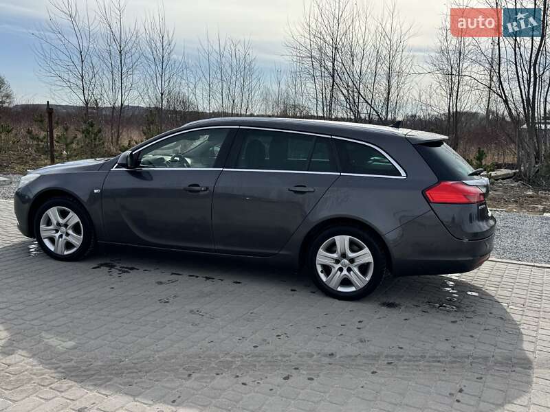 Opel Insignia 2011