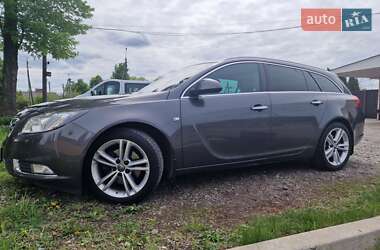 Универсал Opel Insignia 2012 в 