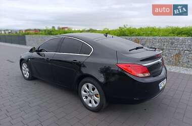 Лифтбек Opel Insignia 2010 в 