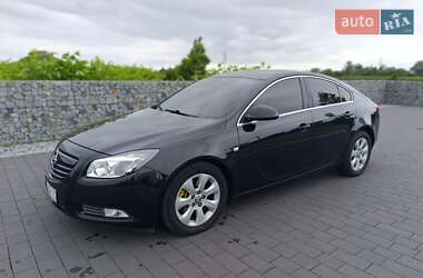 Лифтбек Opel Insignia 2010 в Мукачево