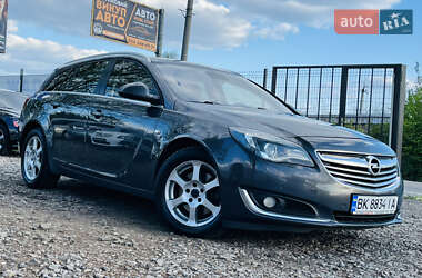 Универсал Opel Insignia 2013 в 