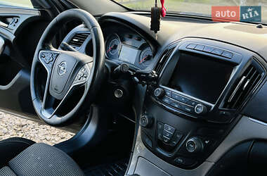 Универсал Opel Insignia 2013 в 