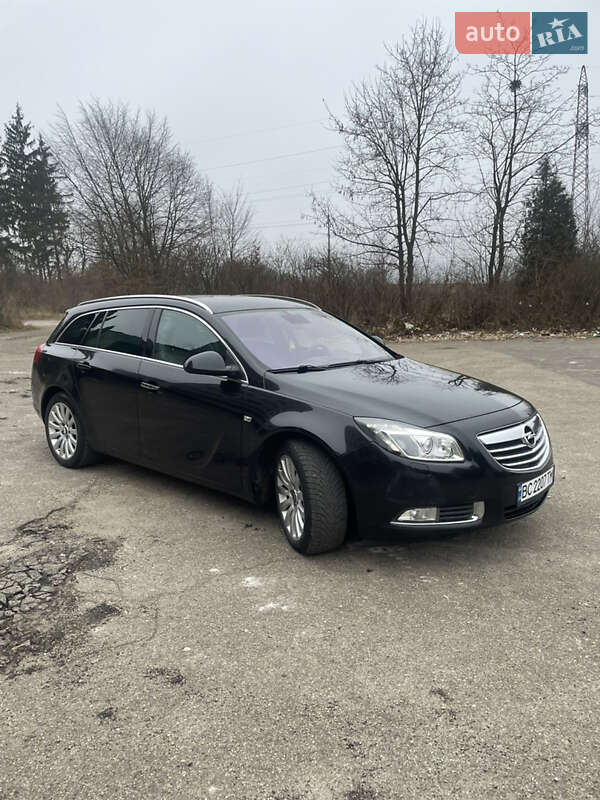 Універсал Opel Insignia 2010 в Львові