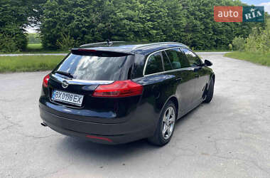 Универсал Opel Insignia 2011 в 
