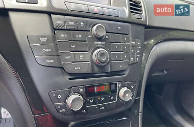 Универсал Opel Insignia 2011 в 