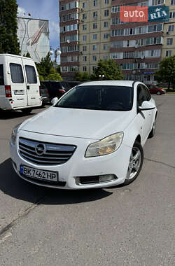 Універсал Opel Insignia 2010 в Вараші