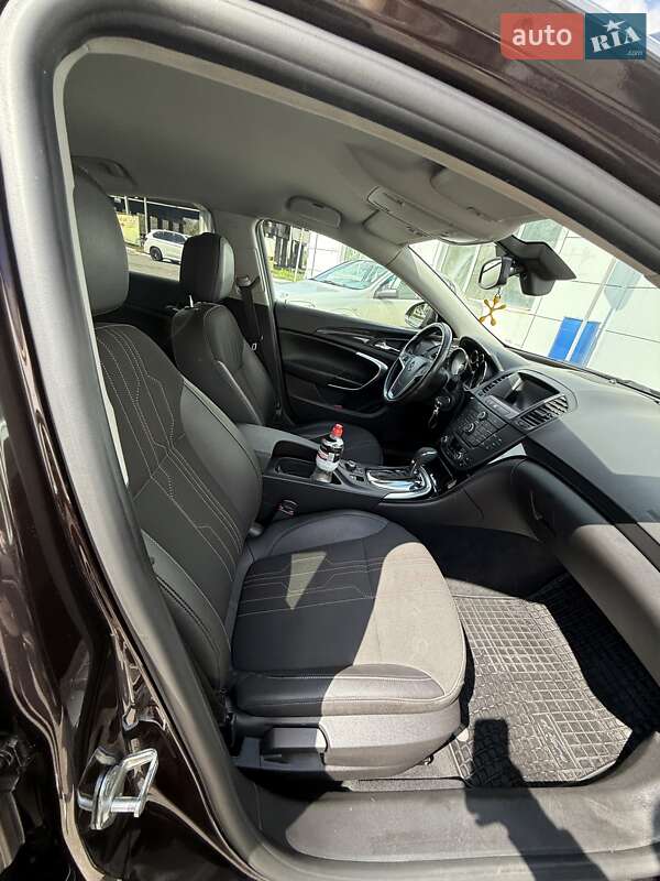 Седан Opel Insignia 2012 в Києві
