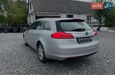 Универсал Opel Insignia 2013 в 