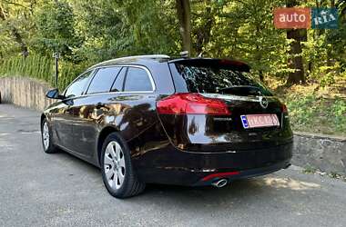 Универсал Opel Insignia 2013 в 