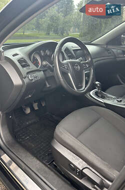 Универсал Opel Insignia 2011 в 