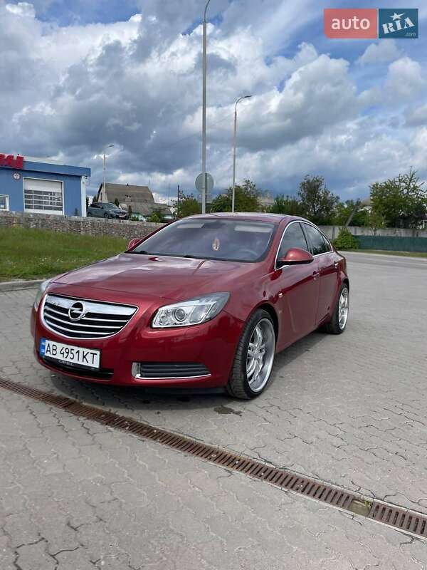 Лифтбек Opel Insignia 2010 в 